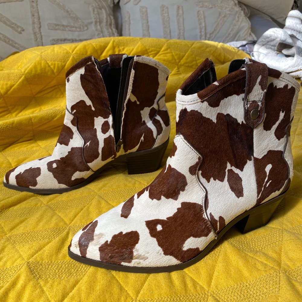 INC point toe mid calf- calf boots - Picture 2 of 5